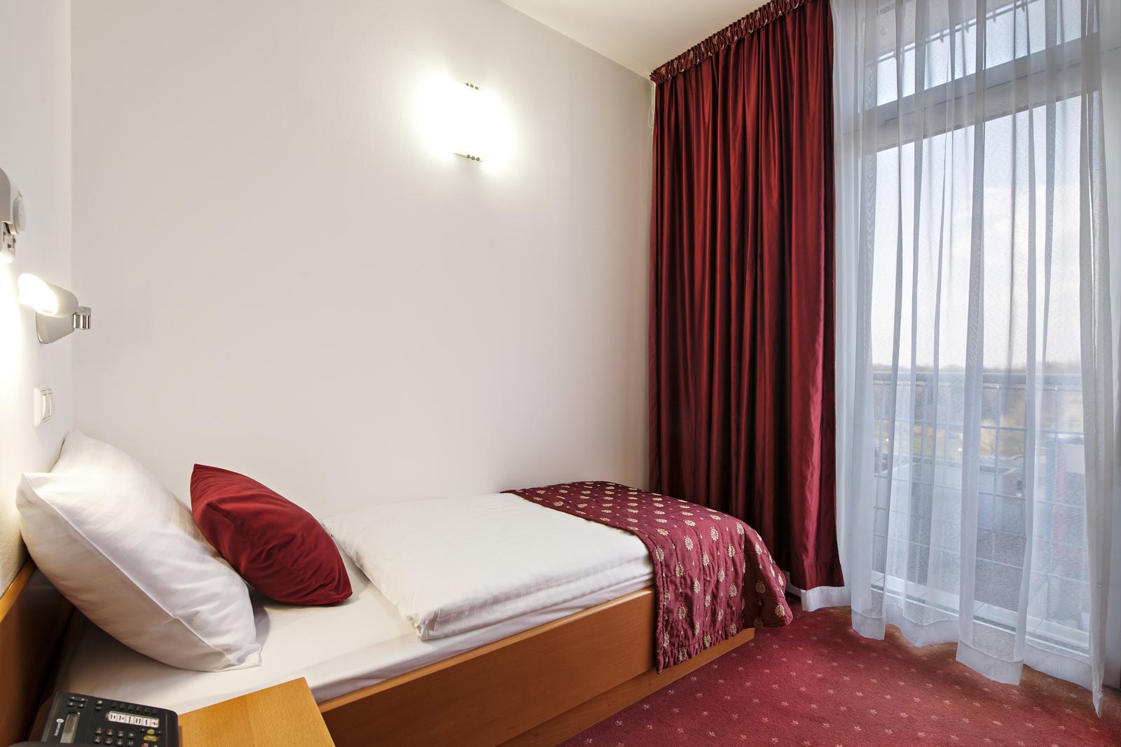 Hotel Izvir - Sava Hotels & Resorts Radenci Buitenkant foto